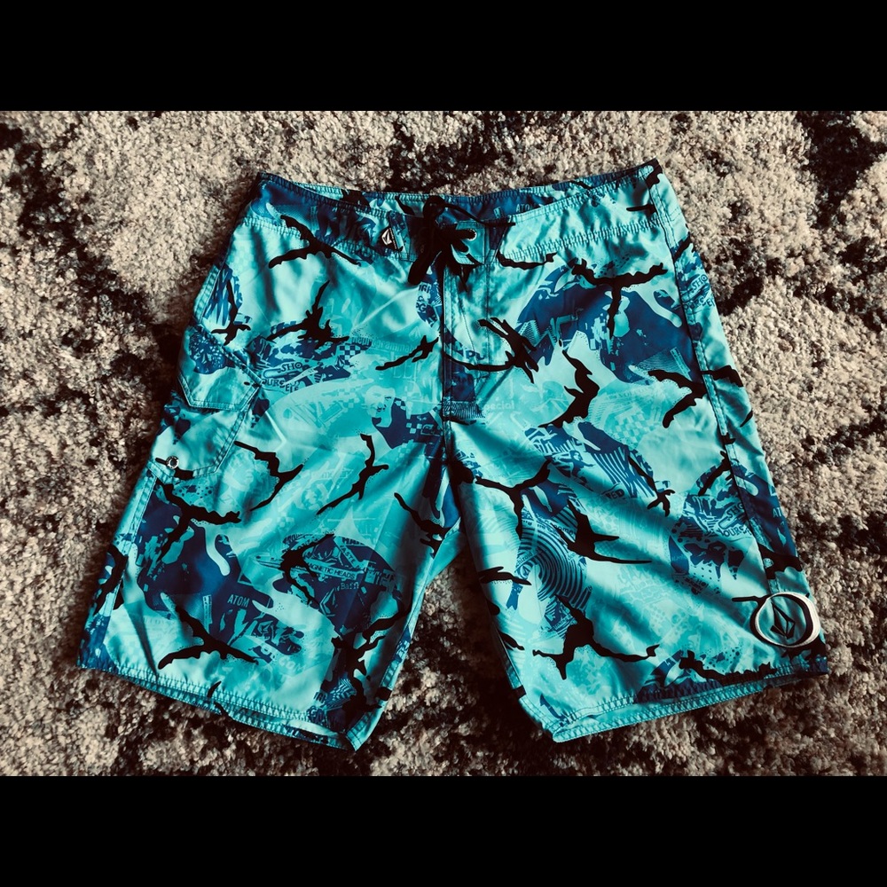 🌊 NWOT Volcom Mens Board Shorts